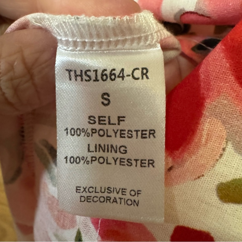 THML Red and Pink Floral Shirt. Size small. - Picture 4 of 5
